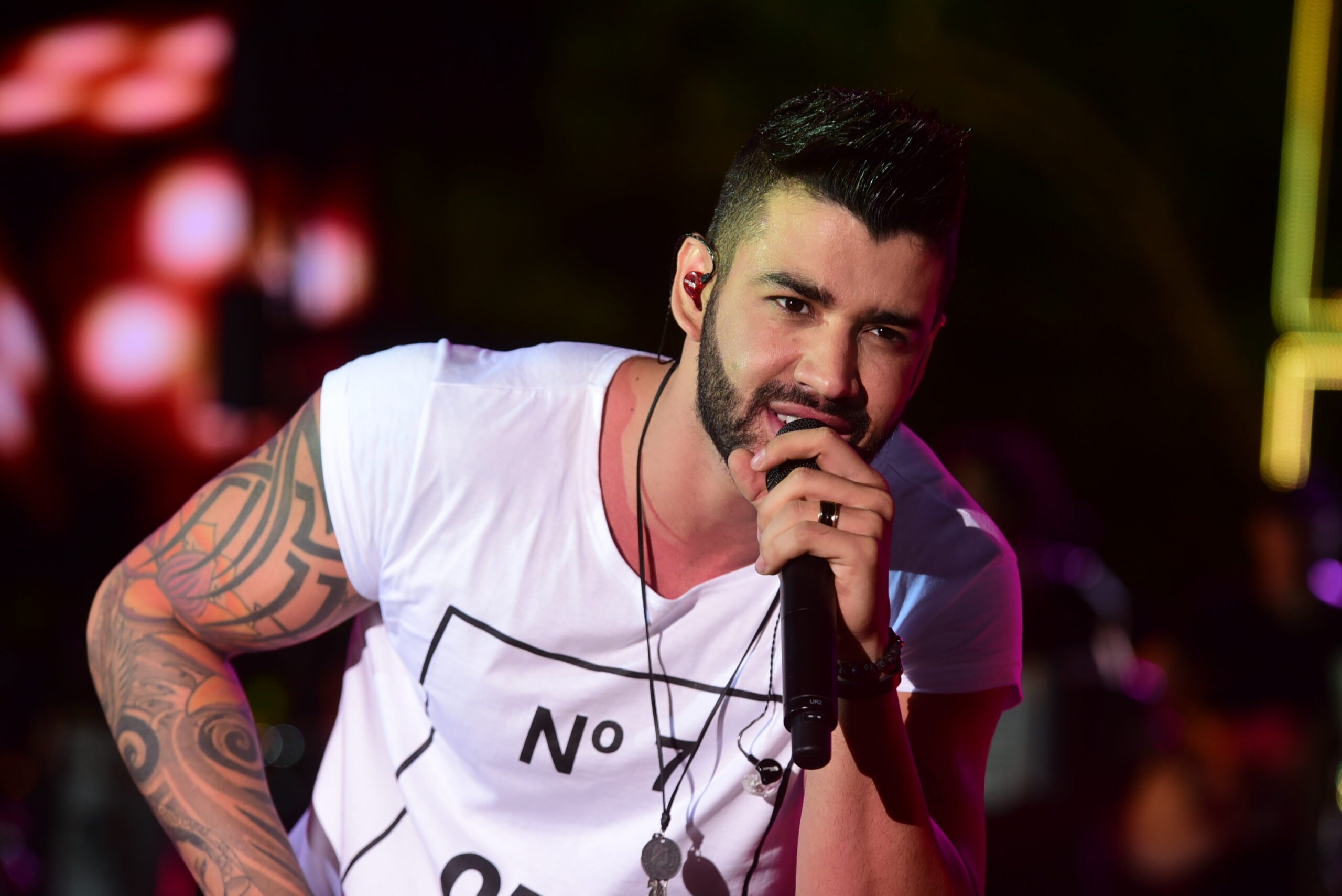 http://tvfoco.uai.com.br/wp-content/uploads/2015/05/Daniela-Mercury.jpg