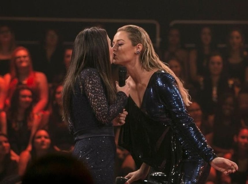 http://tvfoco.uai.com.br/wp-content/uploads/2015/05/Daniela-Mercury.jpg