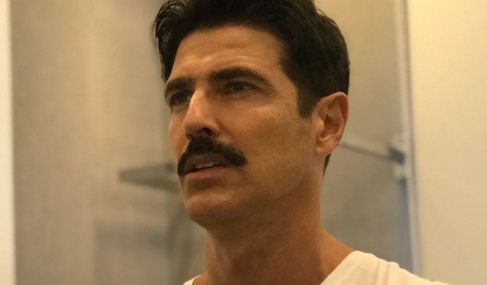Novo visual de Reynaldo Gianecchini. (Foto: Reprodução)