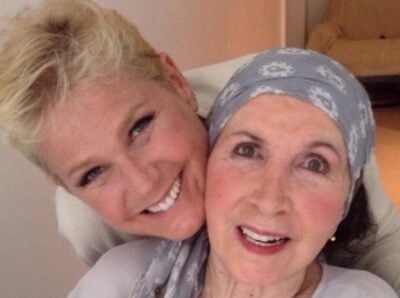 Xuxa e sua mãe, dona Alda (Foto: Reprodução)