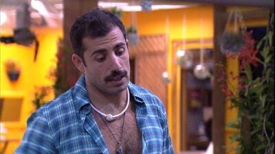Kaysar conversa com Patricia (Foto BBB18)