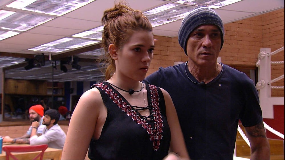 http://tvfoco.uai.com.br/wp-content/uploads/2015/05/Daniela-Mercury.jpg