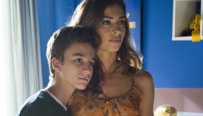 Tomaz (Vitor Figueiredo) e Lívia (Grazi Massafera) em cena de O Outro Lado do Paraíso
(Foto: Globo/Cesar Alves)