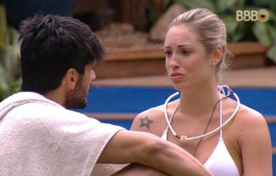 Jéssica e Lucas no reality show (Foto: Reprodução)