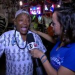 A repórter Patricia Falcoski chama Mart'nália de "amiga" de Martinho da Vila... - Veja mais em https://carnaval.uol.com.br/2018/noticias/redacao/2018/02/10/reporter-comete-gafe-e-chama-filha-de-martinho-da-vila-de-amiga-dele.htm?utm_source=facebook.co