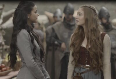 Amália e Catarina em Deus Salve o Rei. (Foto: Reprodução/TV Globo)