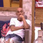 Ayrton conta segredo para Viegas no BBB18. (Foto: Reprodução/TV Globo)