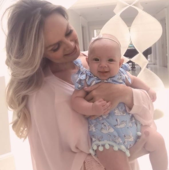 A apresentadora Eliana e a filha Manuela. (Foto: Reprodução/Instagram)