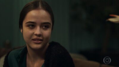 Laura sofre com abuso na novela O Outro Lado do Paraíso. (Foto: Reprodução/TV Globo)