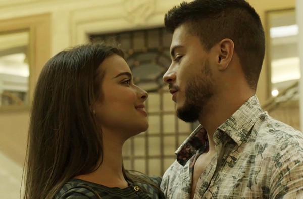 Melissa e Diego em cena na novela (Foto: Reprodução/Globo)