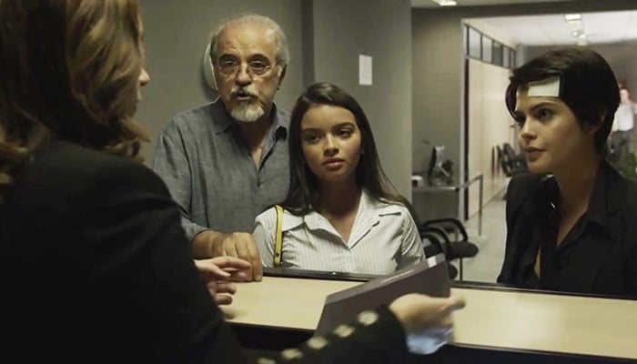 Melissa (Gabriella Mustafá) dá entrada no processo de divórcio (Foto: Divulgação/Globo)