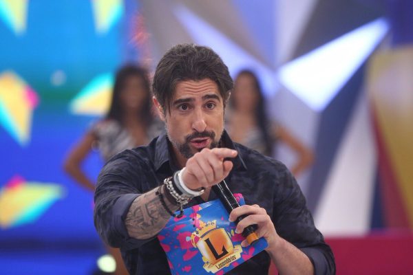 http://tvfoco.uai.com.br/wp-content/uploads/2015/05/Daniela-Mercury.jpg