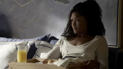 Raquel (Erika Januza) em cena de O Outro Lado do Paraíso
(Foto: Divulgação/Globo)