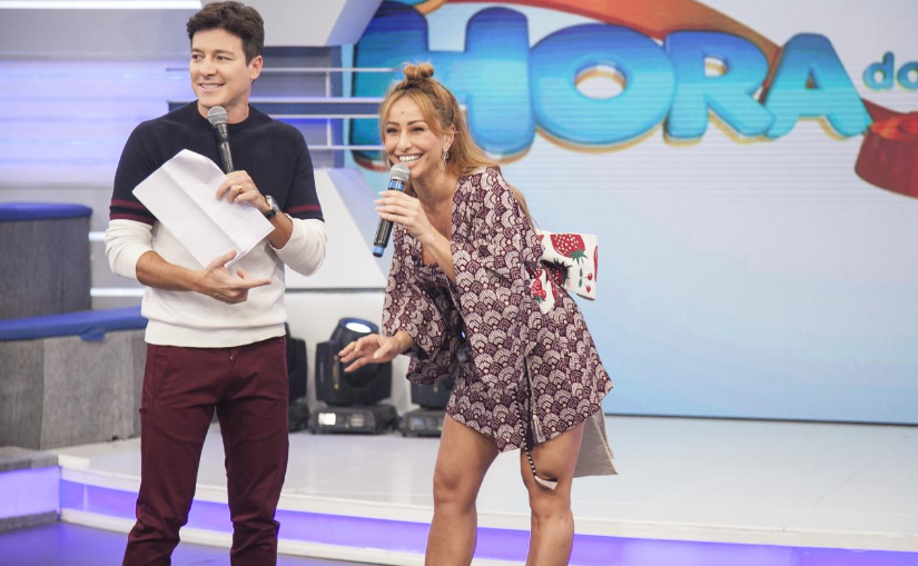 http://tvfoco.uai.com.br/wp-content/uploads/2015/05/Daniela-Mercury.jpg