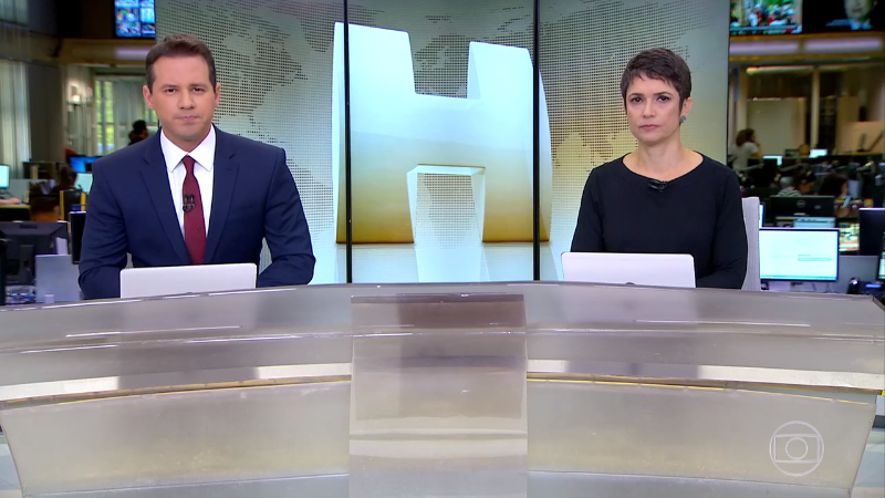 Dony De Nuccio e Sandra Annenberg no comando do Jornal Hoje (Foto: Reprodução/Globo)