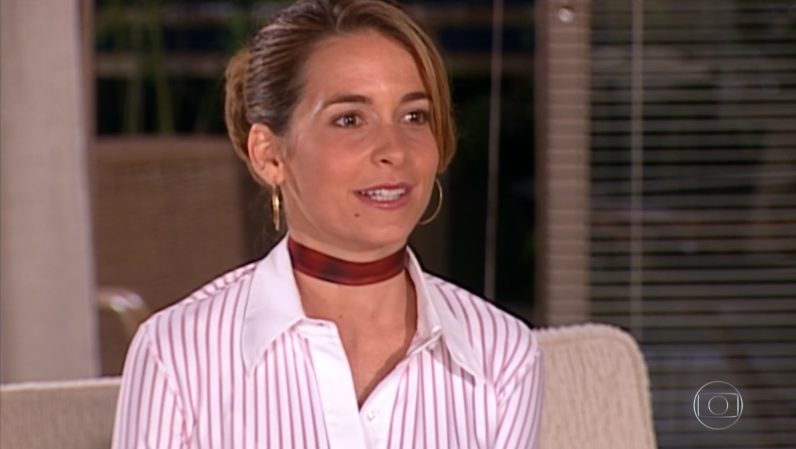 Laura (Cláudia Abreu) em cena de Celebridade (Foto: Reprodução/Globo)