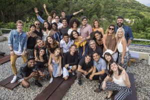 Cao Hamburger com direção e elenco de Malhação (Foto: Globo/Mauricio Fidalgo)