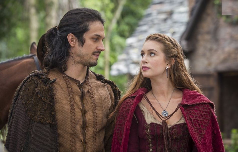 Amália e Afonso em Deus Salve o Rei (Foto: Divulgação/ TV Globo)