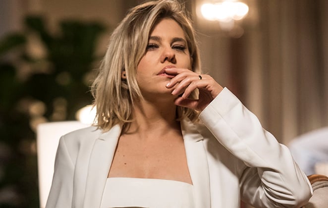 Jô (Barbara Paz) em O Outro Lado do Paraíso (Foto: Globo/Mauricio Fidalgo)