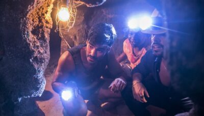 Xodó (Anderson Tomazini) e Amaro (Pedro Carvalho) em cena de O Outro Lado do Paraíso
(Foto: Globo/João Miguel Júnior)