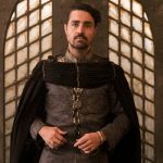 Ricardo Pereira como o Virgílio em cena de Deus Salve o Rei
(Foto: Globo/João Miguel Júnior)