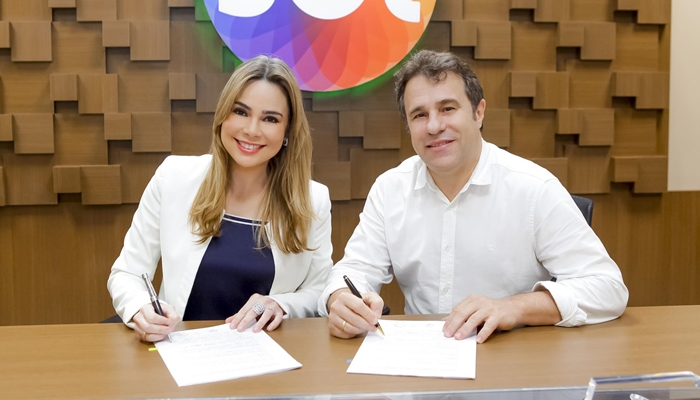 Rachel Sheherazade e Fernando Pelegio, diretor artístico do SBT (Foto: Gabriel Cardoso/SBT)