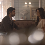 Bruno Cabrerizo e Vitória Strada em cena na novela O Outro Lado do Paraíso. (Foto: Reprodução/TV Globo)