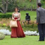 Elisabeta e Darcy discutem em Tempo de Amar.(Foto: TV Globo/Reprodução)