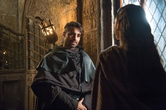 Virgílio e Catarina em Deus Salve o Rei (Foto: Globo/ Raquel Cunha)