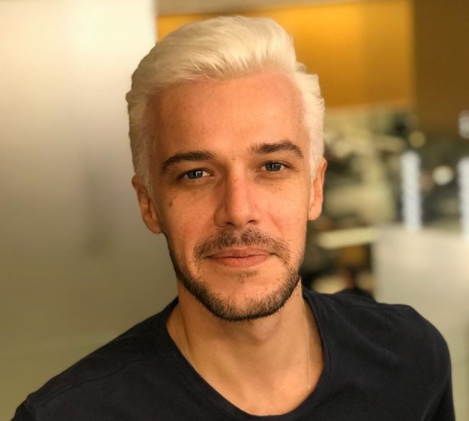 Jayme Matarazzo está com o cabelo platinado (Foto: Reprodução/Instagram)