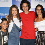 Maisa Silva foi ao show com o namorado (Foto: Reprodução)