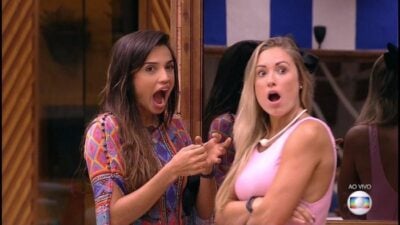 Paula e Jéssica surpresas com a volta de Gleici no BBB18 (Foto: Reprodução/Globo)