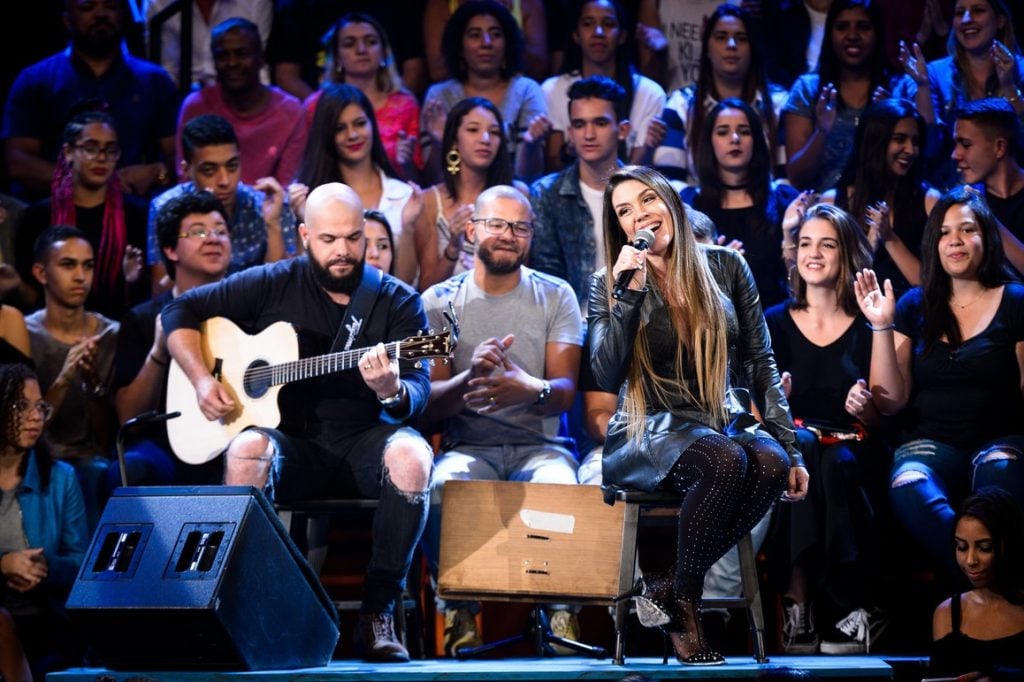 Simony no palco do Altas Horas (Foto: Divulgação/TV Globo)