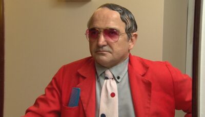 O humorista João Netto, o Zé Modesto, em entrevista ao Domingo Show
(Foto: Divulgação/Record)