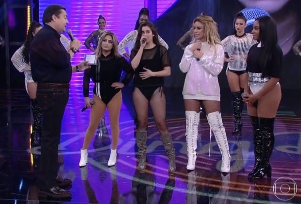 Fausto Silva e as meninas do Fifth Harmony (Foto: Reprodução)