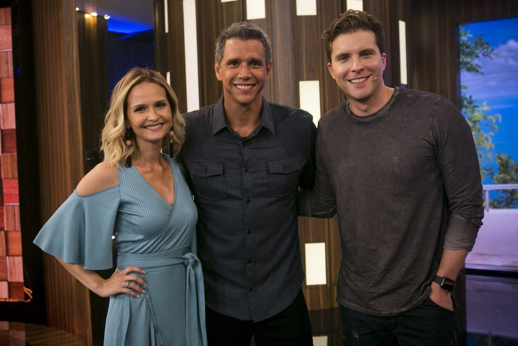 Fernanda Rodrigues, Marcio Garcia e Thiago Fragoso no Tamanho Família (Foto: Raphael Dias/Gshow)