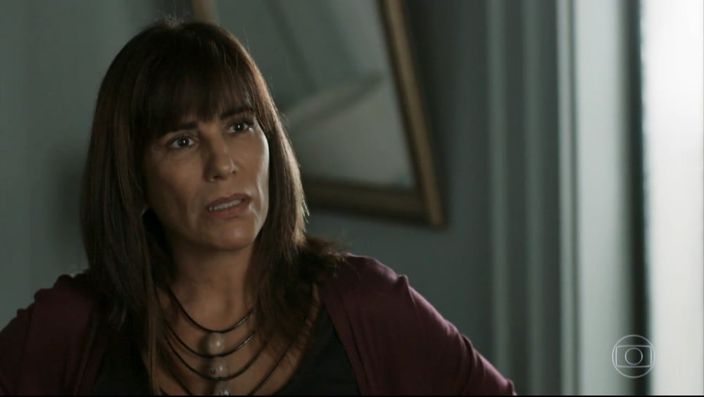 Beth em cena de O Outro Lado do Paraíso (Foto: Reprodução/Globo)