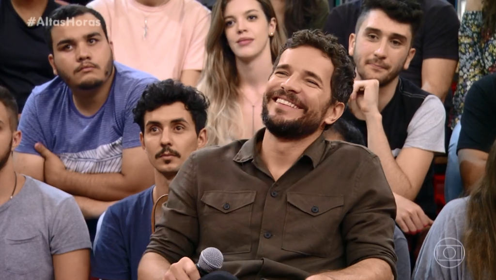 Daniel de Oliveira no Altas Horas (Foto: TV Globo)