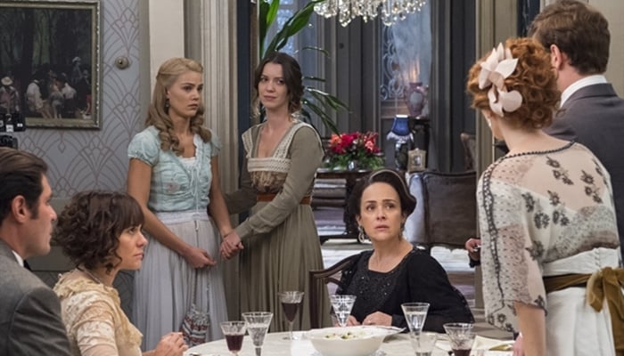 Elisabeta, Jane, Julieta, Camilo, Susana, Darcy e Ludmila (Foto: Globo/Estevam Avellar)
