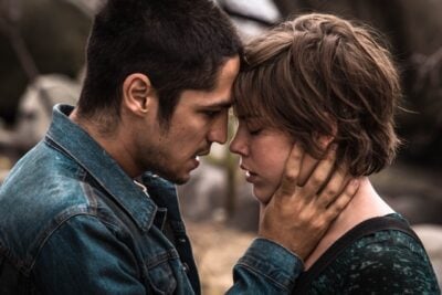 Hermano (Gabriel Leone) e Maria (Alice Wegmann) em Onde Nascem os Fortes
(Foto: Globo/Gabriel Nascimento)