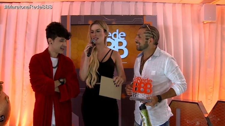 http://tvfoco.uai.com.br/wp-content/uploads/2015/05/Daniela-Mercury.jpg