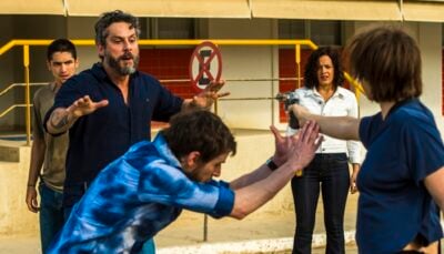 Pedro (Alexandre Nero) e Maria (Alice Wegmann) em cena de  Onde Nascem os Fortes
(Foto: Globo/Estevam Avellar)