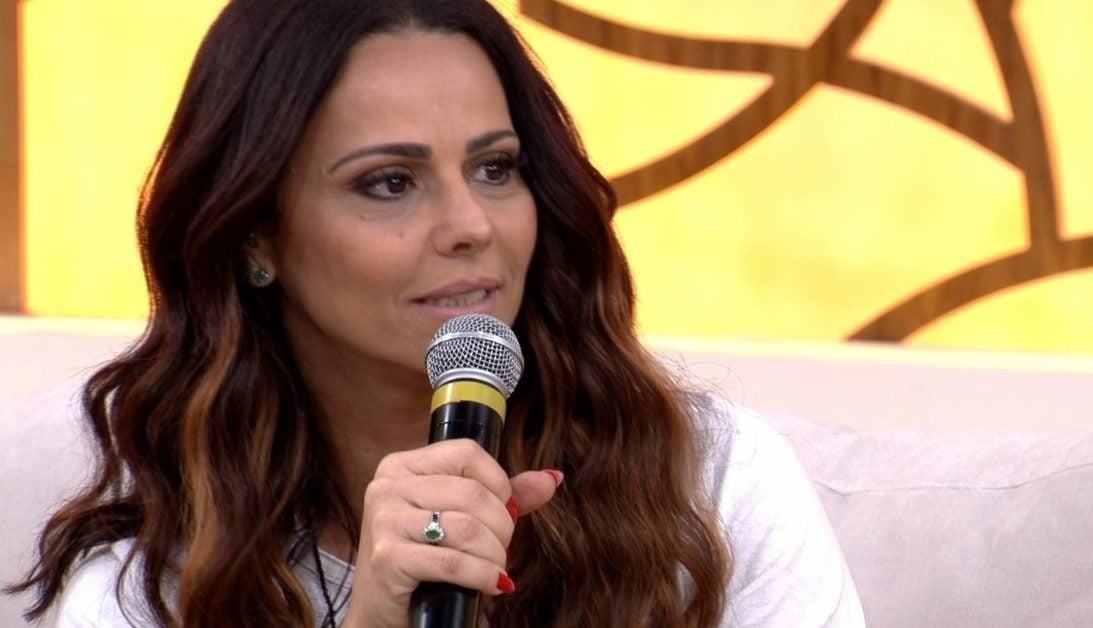 http://tvfoco.uai.com.br/wp-content/uploads/2015/05/Daniela-Mercury.jpg
