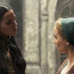 Catarina e Diana em Deus Salve o Rei (Foto: Reprodução/Globo)