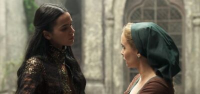 Catarina e Diana em Deus Salve o Rei (Foto: Reprodução/Globo)