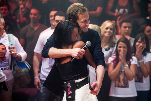 Gleici e Tiago Leifert na final do BBB18 (Foto: Globo/Raquel Cunha)
