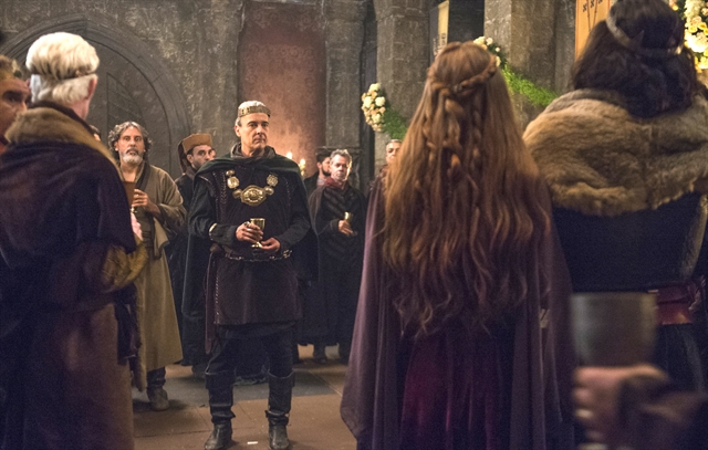 Otávio (Alexandre Borges), Afonso (Romulo Estrela) e Amália (Marina Ruy Barbosa) (Foto: Globo/Raquel Cunha)