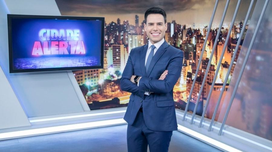Luiz Bacci apresenta o Cidade Alerta (Foto: Reprodução)