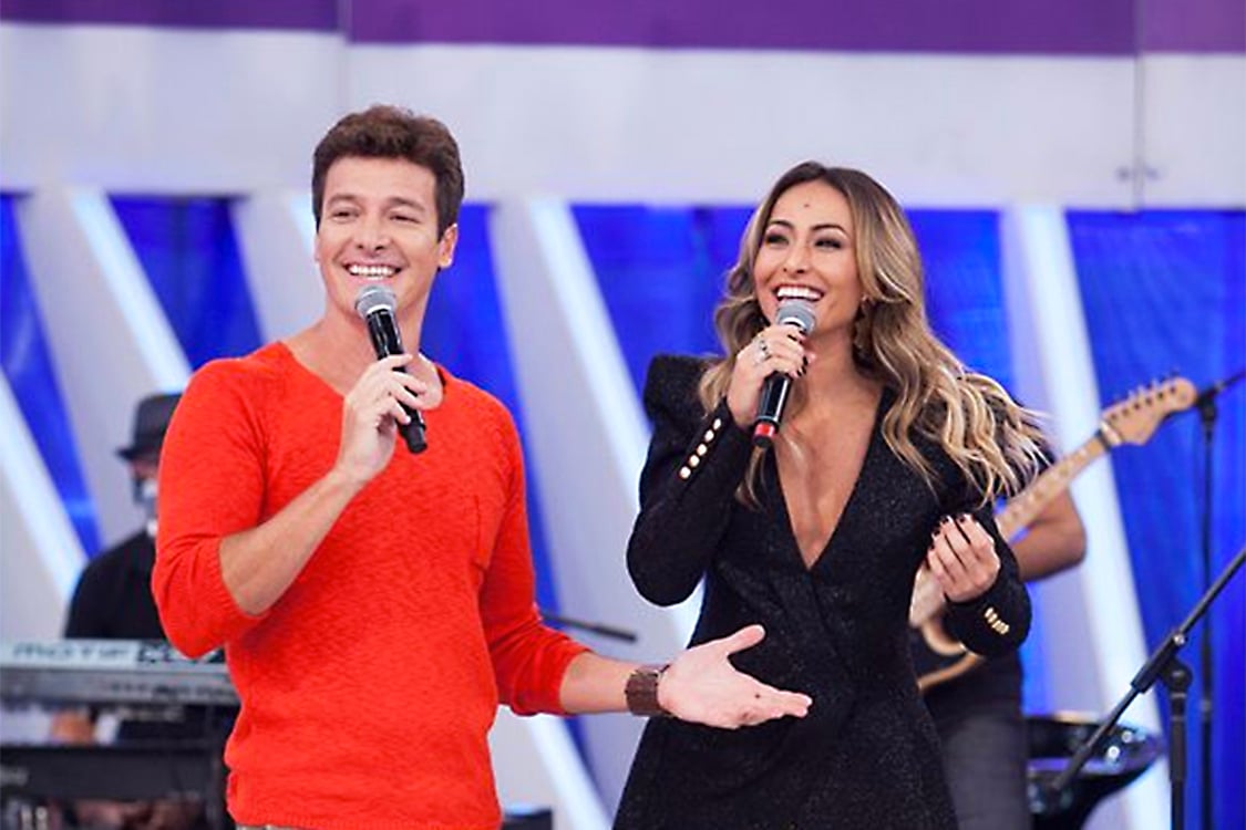 http://tvfoco.uai.com.br/wp-content/uploads/2015/05/Daniela-Mercury.jpg