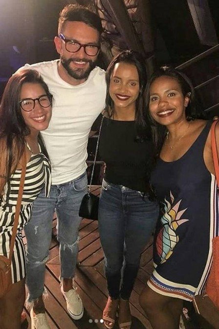 Wagner e Gleici com fãs no show de Marina Lima, no Rio Foto: Reprodução/Instagram